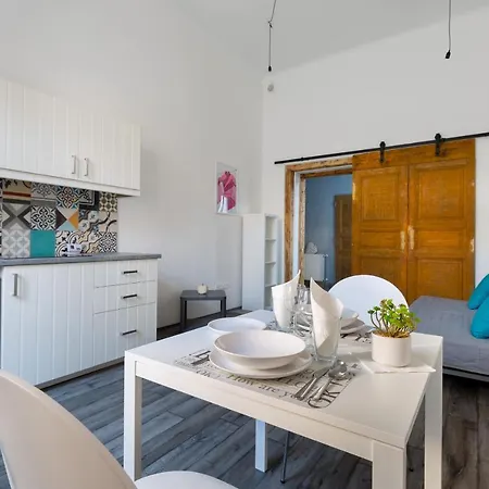 Appartement J26 Josika Boedapest